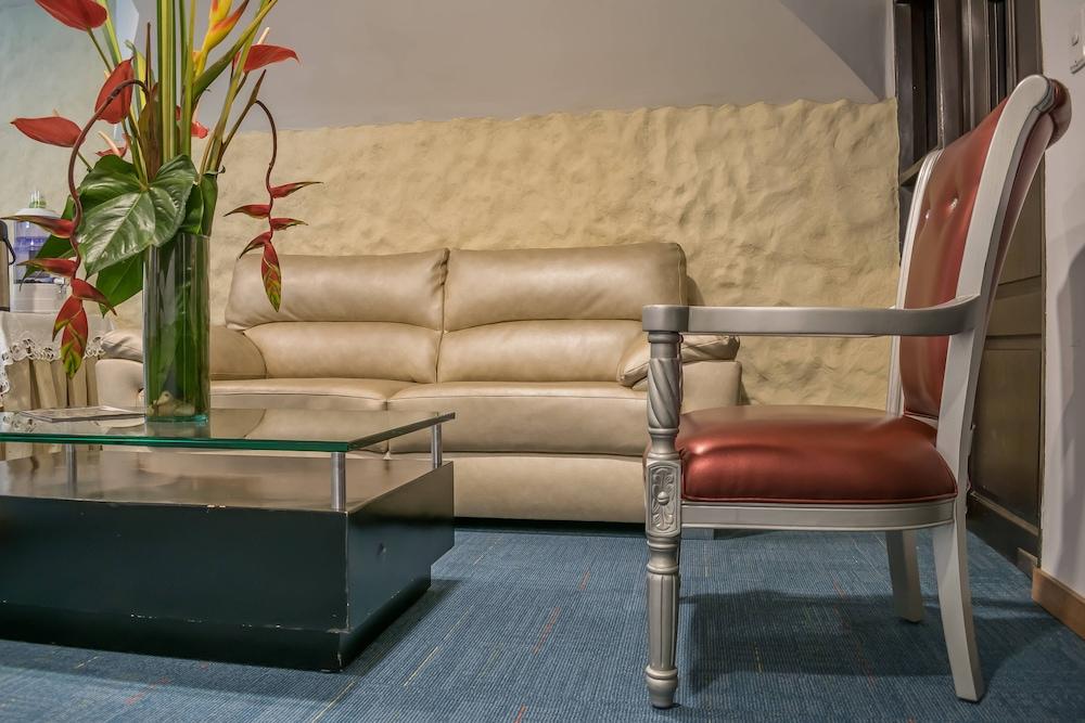 ארמניה Hotel Montes De La Castellana מראה חיצוני תמונה