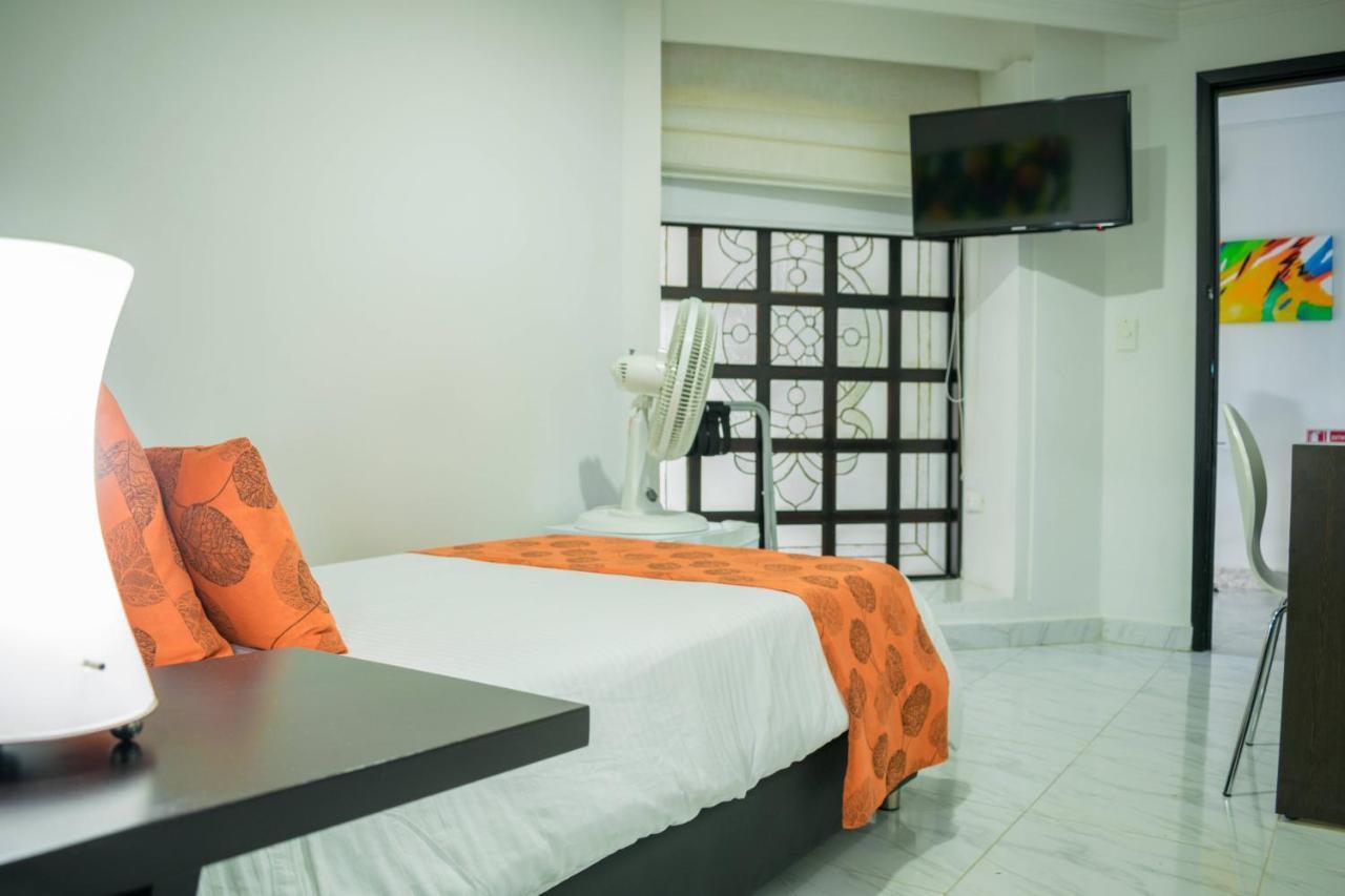 ארמניה Hotel Montes De La Castellana מראה חיצוני תמונה