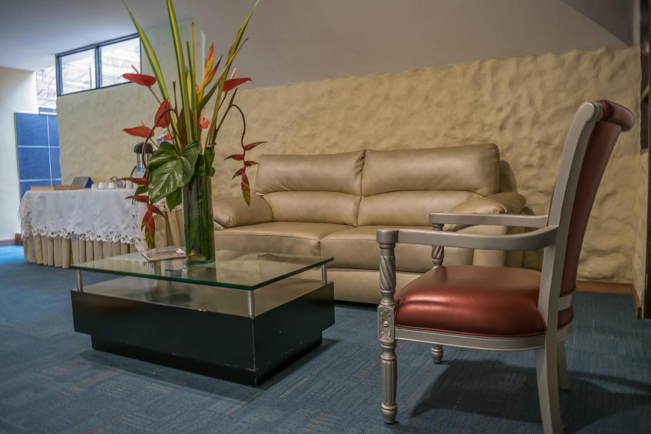 ארמניה Hotel Montes De La Castellana מראה חיצוני תמונה